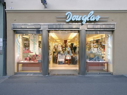 Douglas, Innsbruck